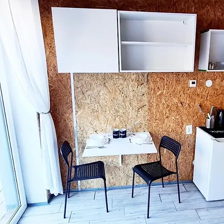 Sub Hel. Budzetowe Pokoje W Domu Z Basenem. Wokol Domu Tylko Natura. Balkon Zbyteczny. Exterior foto