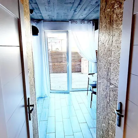 Sub Hel. Budzetowe Pokoje W Domu Z Basenem. Wokol Domu Tylko Natura. Balkon Zbyteczny. Exterior foto