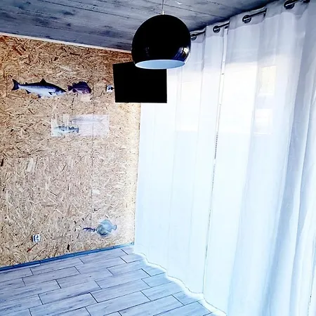 Sub Hel. Budzetowe Pokoje W Domu Z Basenem. Wokol Domu Tylko Natura. Balkon Zbyteczny. Exterior foto