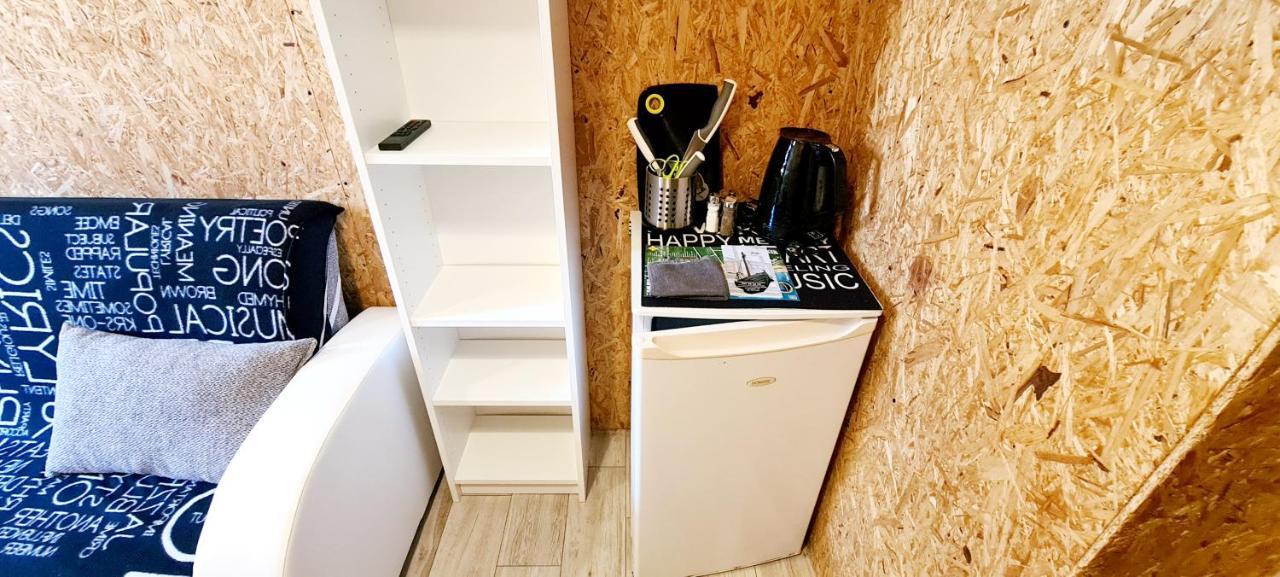 Sub Hel. Budzetowe W Domu Z Basenem. Wokol Domu Tylko Natura. Balkon Zbyteczny.