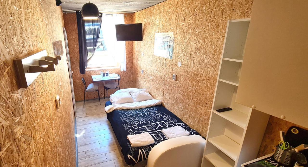 Apartmán Sub Hel. Budzetowe W Domu Z Basenem. Wokol Domu Tylko Natura. Balkon Zbyteczny.