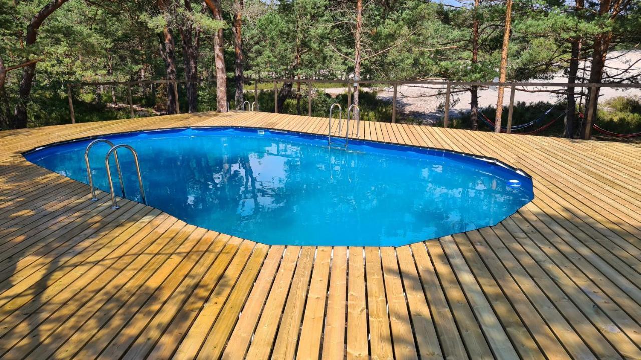 Sub Hel. Budzetowe W Domu Z Basenem. Wokol Domu Tylko Natura. Balkon Zbyteczny. *