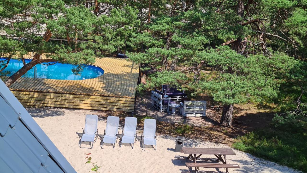 Apartment Sub Hel. Budzetowe W Domu Z Basenem. Wokol Domu Tylko Natura. Balkon Zbyteczny.